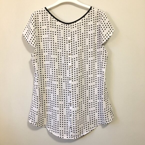 Domino Black White Polka Dot Tulip Cap Sleeve Button Up Shirt - Picture 2 of 15